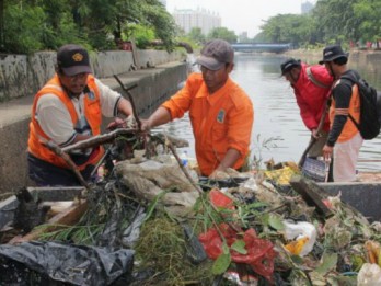 Inspektorat DKI : Test Lapangan PPSU Itu Harusnya Nyapu dan Bersih-Bersih Bukan Direndam di Got