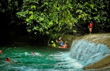 Desa Kertayasa Cijulang Raih Penghargaan Kemendes Berkat Wisata Body Rafting