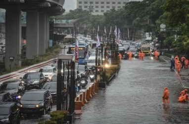 Ditanya Jakarta Banjir, Jokowi Terdiam 30 Detik