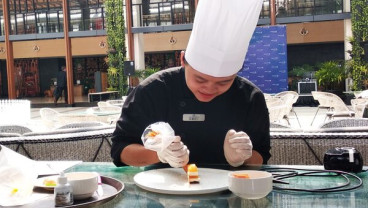 Golden Tulip Batu Gelar Moulin Rouge Night Rayakan Tahun Baru