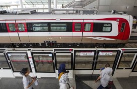Malam Tahun Baru, LRT Jakarta Bakal Lembur Layani Penumpang