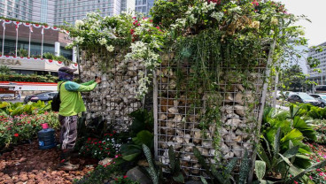 Pemprov DKI Bongkar Instalasi Gabion di Bundaran HI