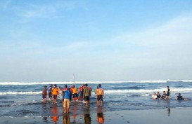 Pantai Parangtritis: Waspadai 2 Titik Palung Berbahaya