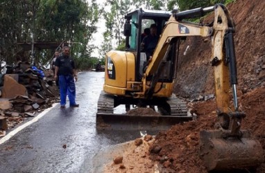 Longsor Terjadi di Selatan Garut 