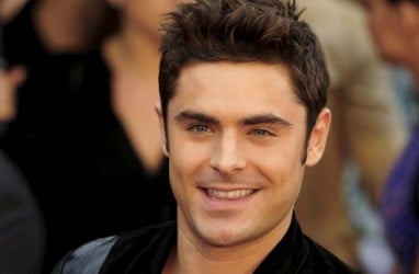 Aktor Zac Efron Diduga Terkena Tipus di Papua Nugini