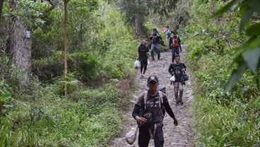 Tiga Pendaki Gunung Lawu Cedera Saat Tahun Baru