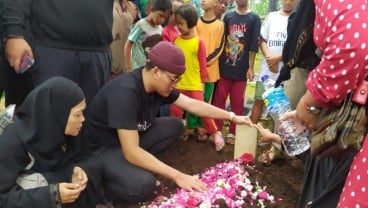 Jasad Lina Dimakamkan Kembali di TPU Nagrog