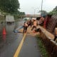 Tol Tangerang-Merak Tersendat, Ada Truk Terguling di KM 39