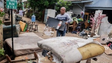 Banjir Jakarta Hasilkan Sedikitnya 50 Ribu Ton Sampah