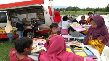 Mahasiswa UMM Praktik Lapangan Literasi Budaya di Pondok Metal