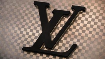 Luis Vuitton Hadirkan Surga di Atas Catwalk Men's Fashion Week Paris