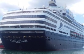 Dua Kapal Pesiar Vasco Da Gama dan MV Europa Sandar di Benoa