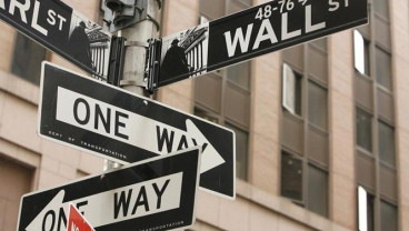 Saham Netflix Melonjak, Nasdaq Cetak Rekor Baru