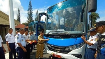 Indramayu Operasikan Tiga Bus Sekolah Gratis