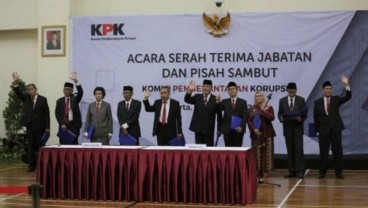 Jokowi Resmi Teken Peraturan Dewan Pengawas KPK Dipilih Pansel