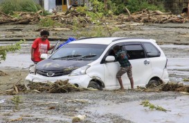 Banjir Lumpur dan Kayu Melanda Sempol Bondowoso