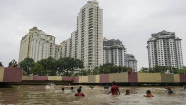 Underpass Kemayoran Masih Banjir, 10 Pompa Air Dioperasikan Sedot Genangan