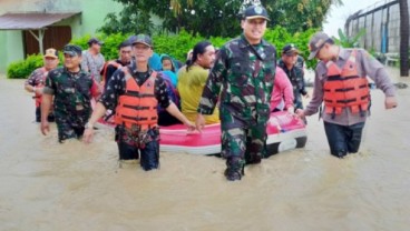 Ratusan Rumah di Karawang Terendam Banjir Akibat Sungai Meluap