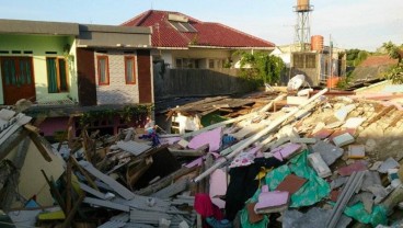 Rumah Kos 3 Lantai Roboh, 20 Jiwa Selamat