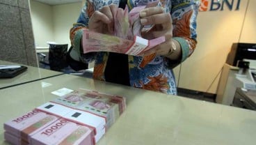 Kurs Tengah BI Menguat 22 Poin, Baht Thailand Terkokoh di Asia