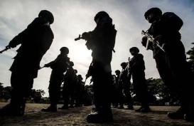 Sambil Menangis, Panglima Militer Thailand Mohon Maaf