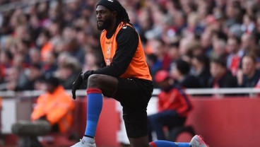 Ke Paraguay, Emmanuel Adebayor Gabung Olimpia