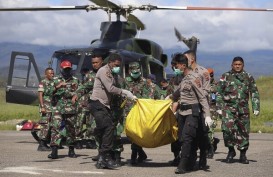 Delapan Korban Helikopter Jatuh Diterbangkan ke Semarang dan Surabaya