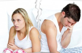 10 Alasan Pria Tidak Percaya pada Pasangannya