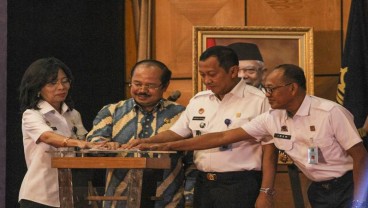 Ombudsman Beri Penghargaan untuk Polisi yang Gendong Warga Sakit Jantung