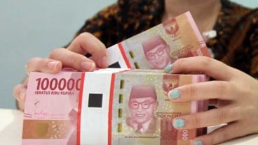 Kurs Jisdor Melemah ke Rp13.735, Rupiah Terdepresiasi di Pasar Spot