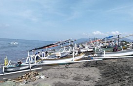 Nelayan Mataram tak Melaut akibat Gelombang Tinggi 1,5 Meter