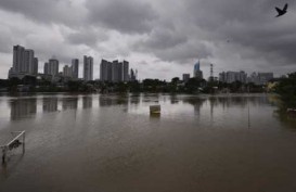 Empat Pintu Air di Jakarta Siaga Satu