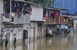 Banjir Jakarta Rugikan PLN