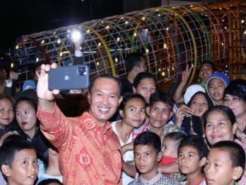 Wah, Palembang juga Punya Jembatan Gembok Cinta!