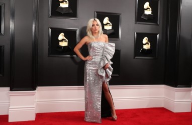 Lady Gaga Rilis Single Baru Stupid Love