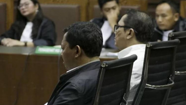 Bantu Gubernur Kepri Terima Suap, 2 Pejabat Divonis 4 Tahun Penjara   