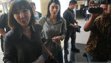 Kasus Kartu Kredit, Artis Gisella dan Tyas Mirasih Hadir di Polda Jatim