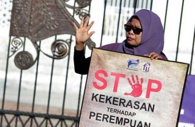 HARI PEREMPUAN INTERNASIONAL: Usia, Penampilan Menarik dan Diskriminasi!