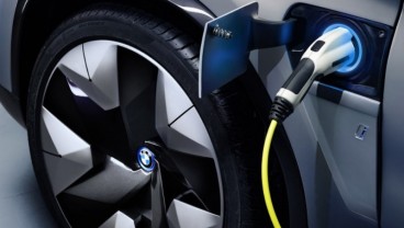 BMW Buka Peluang Produksi Model PHEV di Indonesia  