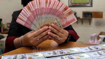 Rupiah Tembus Rp15.000, Neraca Perdagangan Menjadi Persoalan?