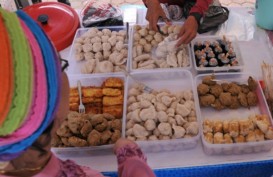 Pempek Bisa Dibeli di Indomaret Palembang, Bentuknya Kemasan Beku