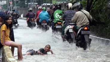 Puluhan Rumah di Depok Tergenang Akibat Kali Pesanggrahan Meluap