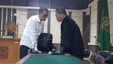 Terima Suap Jabatan Rp3,1 Miliar di Pemkab Kudus, M Tamzil Dituntut 10 Tahun Penjara