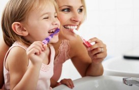 Kenapa Anak Harus Menyikat Gigi di Malam Hari?