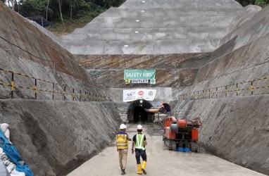 Menteri PUPR Pastikan Proyek Infrastruktur Berlanjut