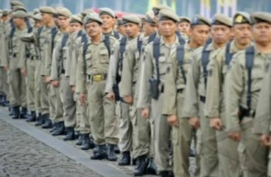 Satpol PP Tutup Panti Pijat dan Bar di Jakbar