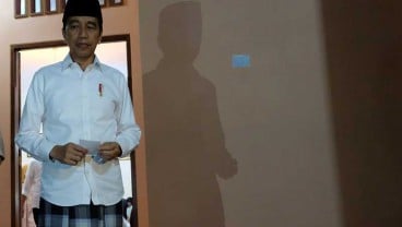 Ditinggal Ibunda, Menteri Nadiem Doakan Jokowi Tegar