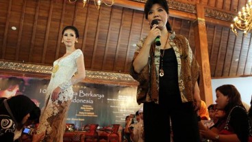 Cegah Penularan Corona, Anne Avantie Sumbang Alat Pelindung Diri