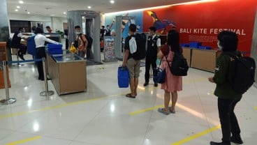 Tangkal Corona, Bandara I Gusti Ngurah Rai Terapkan Online Customer Service