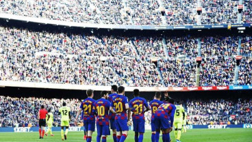 Dukung Keuangan Barcelona, Pemain Sepakat Potong Gaji 70 Persen 